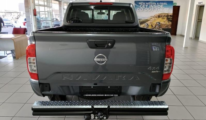 
								Nissan Navara 2.5D Se D Cab 4X4 full									