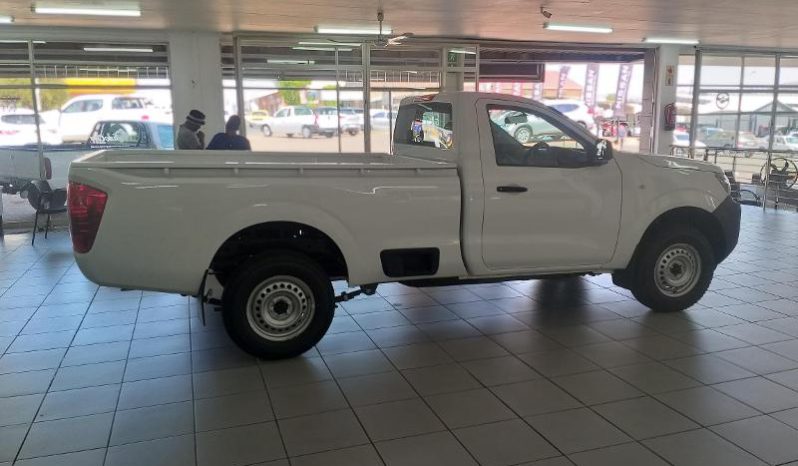 
								Nissan Navara 2.5D Xe S Cab 4X2 full									