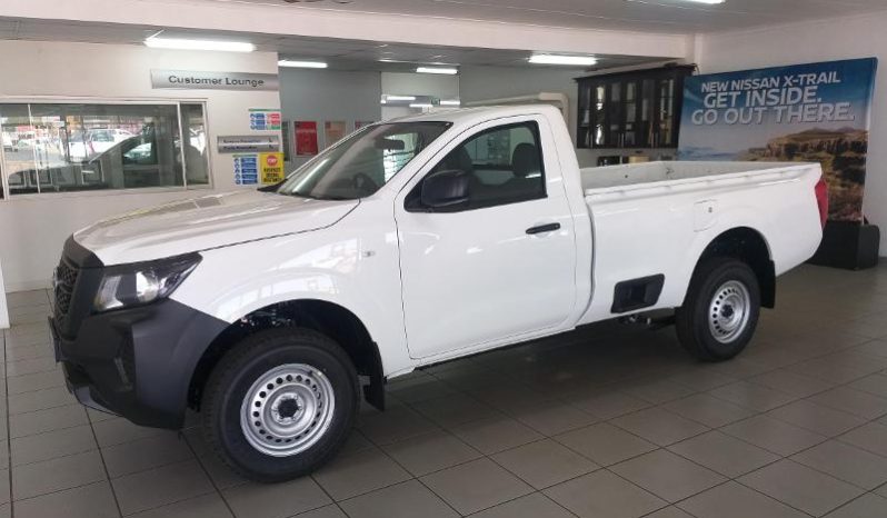 
								Nissan Navara 2.5D Xe S Cab 4X2 full									