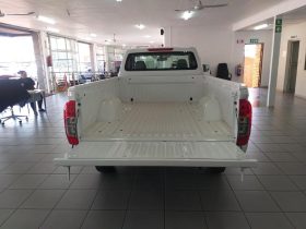 Nissan Navara 2.5D Xe S Cab 4X2