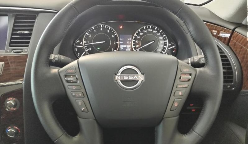 
								Nissan Patrol 5.6 V8 Le Premium full									