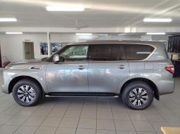 
										Nissan Patrol 5.6 V8 Le Premium full									
