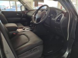 
										Nissan Patrol 5.6 V8 Le Premium full									