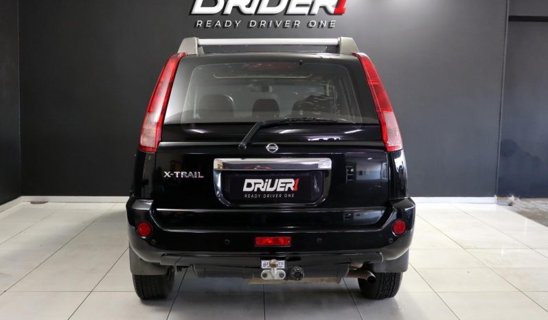 
								Nissan X-Trail 2.5 4X4 Se Cvt full									