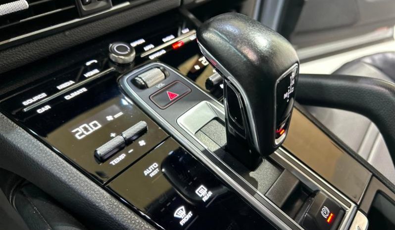 
								Porsche Cayenne Coupe Cayenne full									