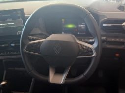 
										Renault Duster 1.2T Zen Mhev 4wd full									