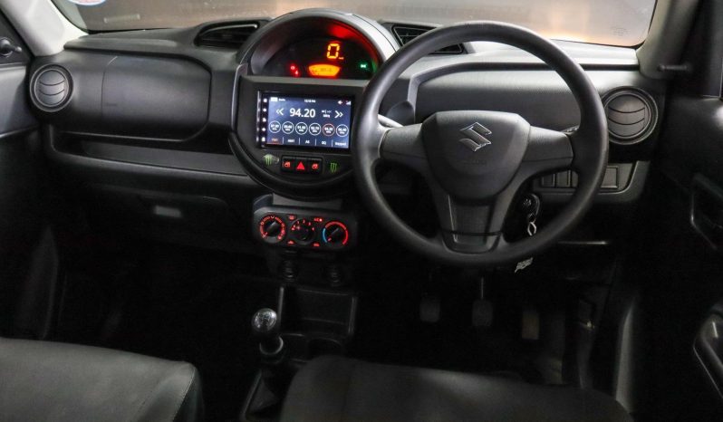 
								Suzuki S-Presso 1.0 GL 5MT full									