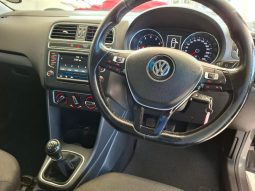 
										Volkswagen Polo 1.2 Tsi Comfortline full									