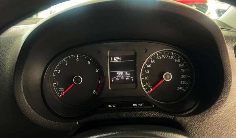 
								Volkswagen Polo Vivo Hatch 1.6 Comfortline Tiptronic full									