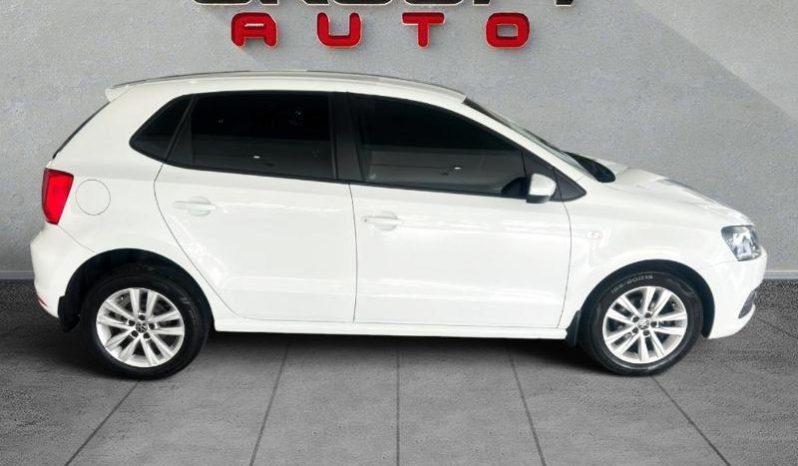
								Volkswagen Polo Vivo Hatch 1.6 Comfortline Tiptronic full									