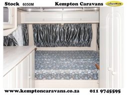
										Caravan Jurgens Expo full									