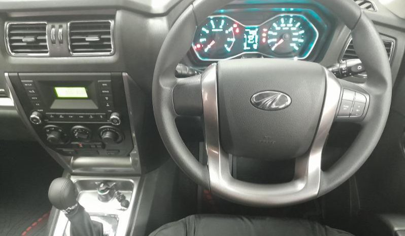 
								Mahindra Pik Up 2.2 Mhawk D Cab 4X4 S6 Mining Spec full									