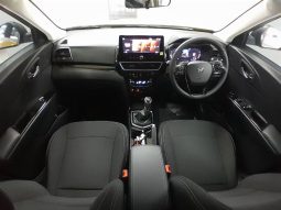 
										Mahindra XUV 3X0 1.2 AX5 MT full									