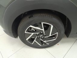 
										Mahindra XUV 3X0 1.2 AX7L AT full									