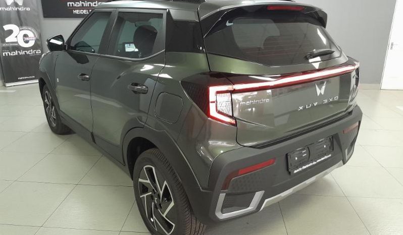 
								Mahindra XUV 3X0 1.2 AX7L AT full									