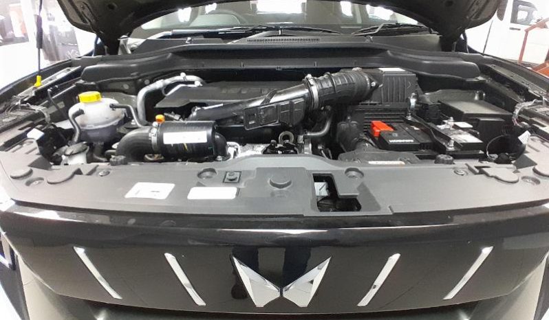 
								Mahindra XUV 3X0 1.2 AX7L AT full									