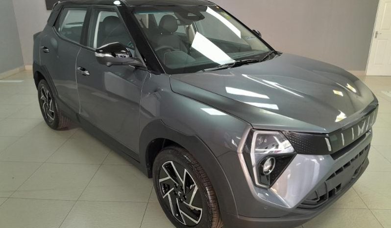 
								Mahindra XUV 3X0 1.2 AX7L AT full									