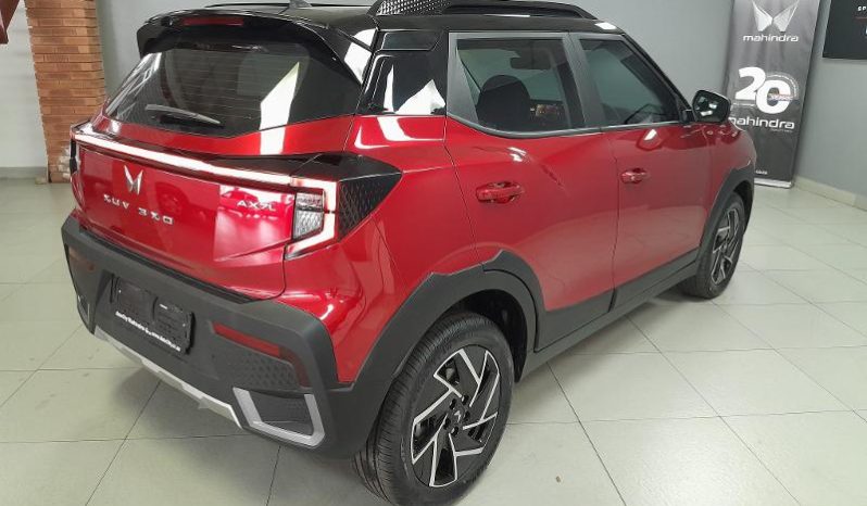
								Mahindra XUV 3X0 1.2 AX7L AT full									