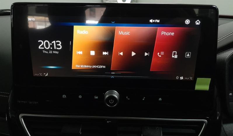 
								Mahindra XUV 3X0 1.2 AX7L AT full									