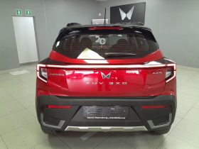 Mahindra XUV 3X0 1.2 AX7L AT