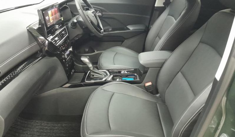 
								Mahindra XUV 3X0 1.2 AX7L AT full									
