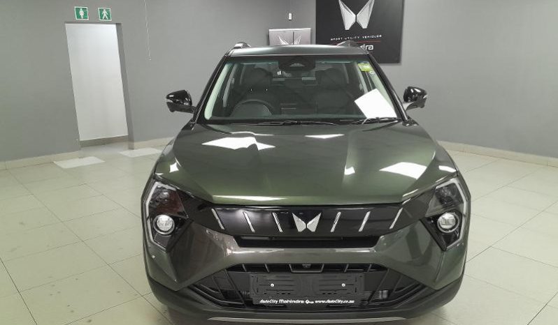 
								Mahindra XUV 3X0 1.2 AX7L AT full									