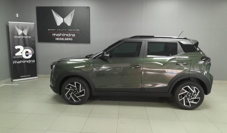 
								Mahindra XUV 3X0 1.2 AX7L AT full									