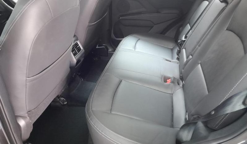 
								Mahindra XUV 3X0 1.2 AX7L AT full									
