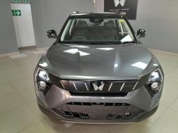 
										Mahindra XUV 3X0 1.2 AX7L AT full									