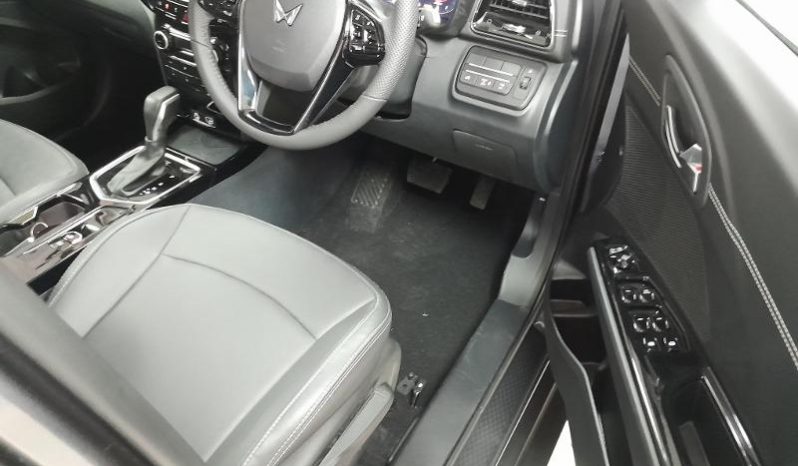 
								Mahindra XUV 3X0 1.2 AX7L AT full									