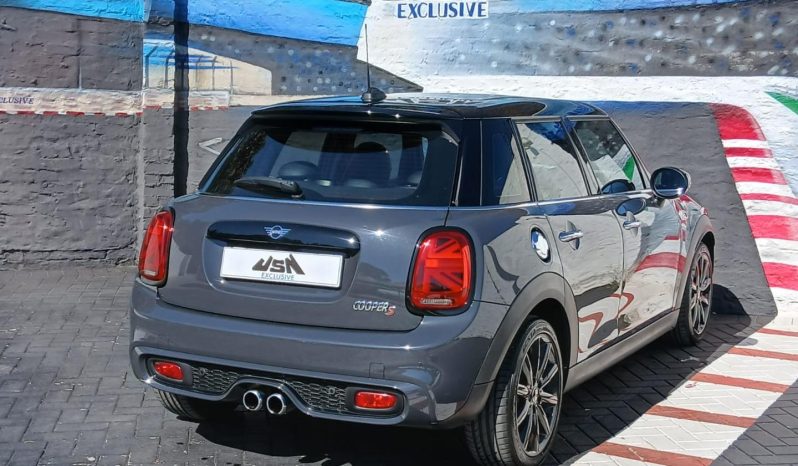 
								MINI Hatch 5-Door Cooper S Steptronic full									