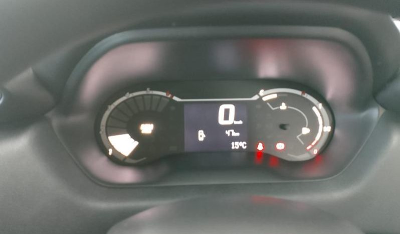 
								Nissan Magnite 1.0 Visia full									
