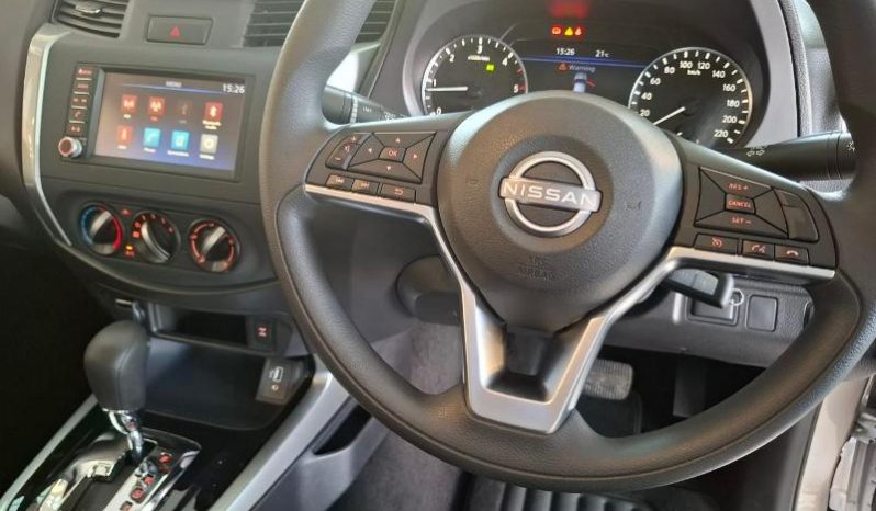 
								Nissan Navara 2.5D Se Plus D Cab 4X2 At full									