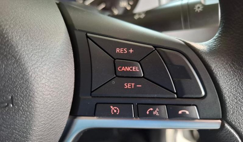 
								Nissan Navara 2.5D Se Plus D Cab 4X2 At full									