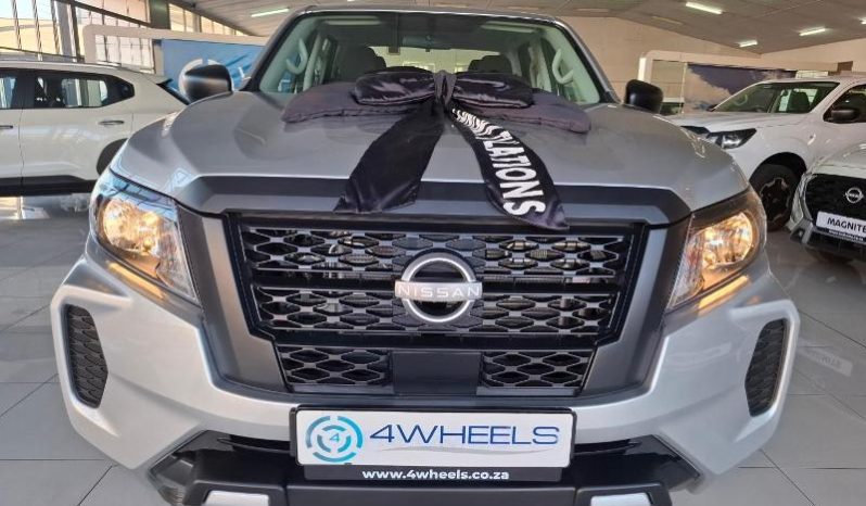 
								Nissan Navara 2.5D Se Plus D Cab 4X2 At full									