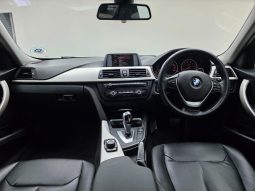 
										BMW 3 Series Sedan 316i Steptronic full									