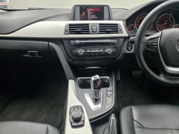 
										BMW 3 Series Sedan 316i Steptronic full									