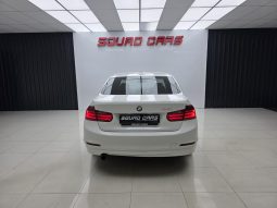 
										BMW 3 Series Sedan 316i Steptronic full									