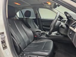 
										BMW 3 Series Sedan 316i Steptronic full									