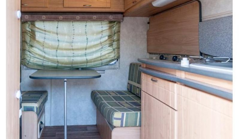 
								Caravan Gypsey Romany full									