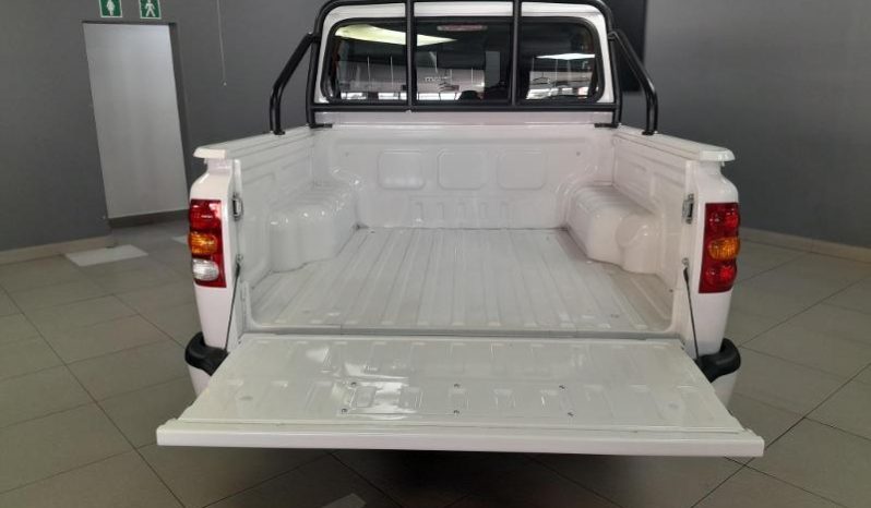 
								Mahindra Pik-Up 2.2 Mhawk S6 D Cab 4X4 At full									