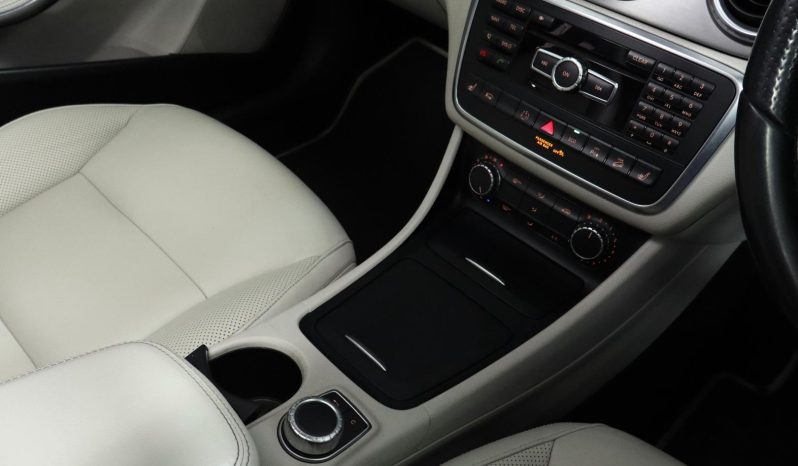 
								Mercedes Benz Gla Gla 220 Cdi 4matic 7G-Dct full									