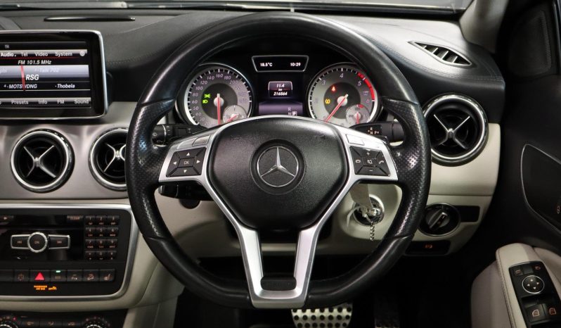
								Mercedes Benz Gla Gla 220 Cdi 4matic 7G-Dct full									