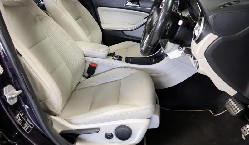 
								Mercedes Benz Gla Gla 220 Cdi 4matic 7G-Dct full									