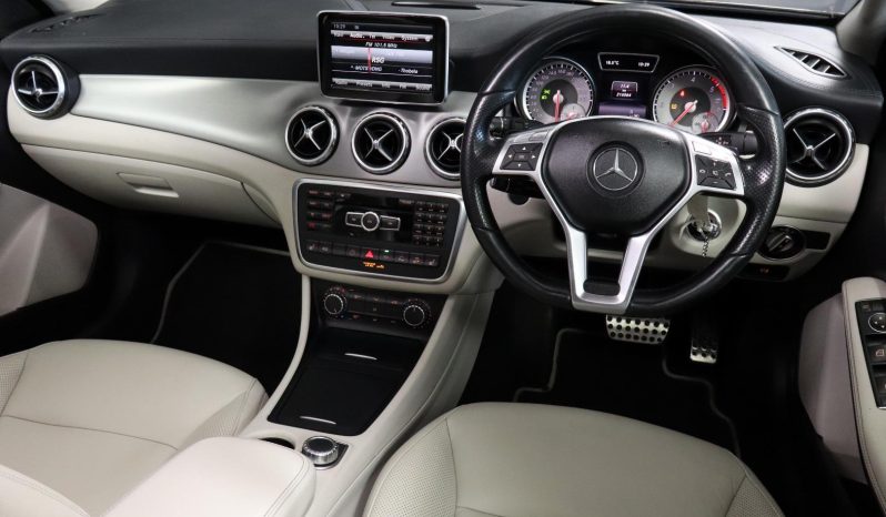 
								Mercedes Benz Gla Gla 220 Cdi 4matic 7G-Dct full									