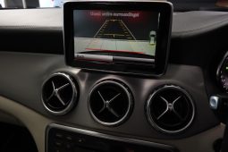 
										Mercedes Benz Gla Gla 220 Cdi 4matic 7G-Dct full									