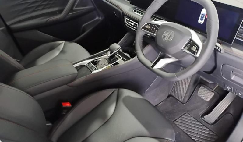 
								MG Hs 1.5T Comfort At full									