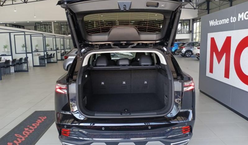 
								MG Hs 2.0T Luxury At full									