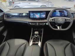 
										MG Hs 2.0T Luxury At full									