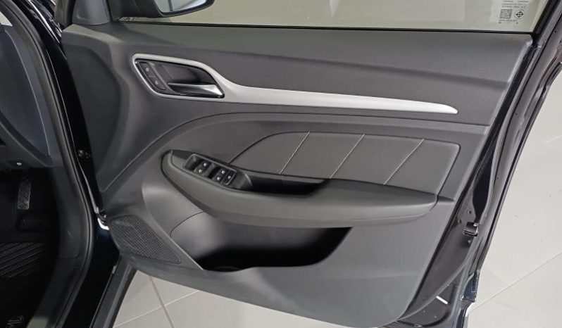 
								MG Zs 1.5 Luxury At full									
